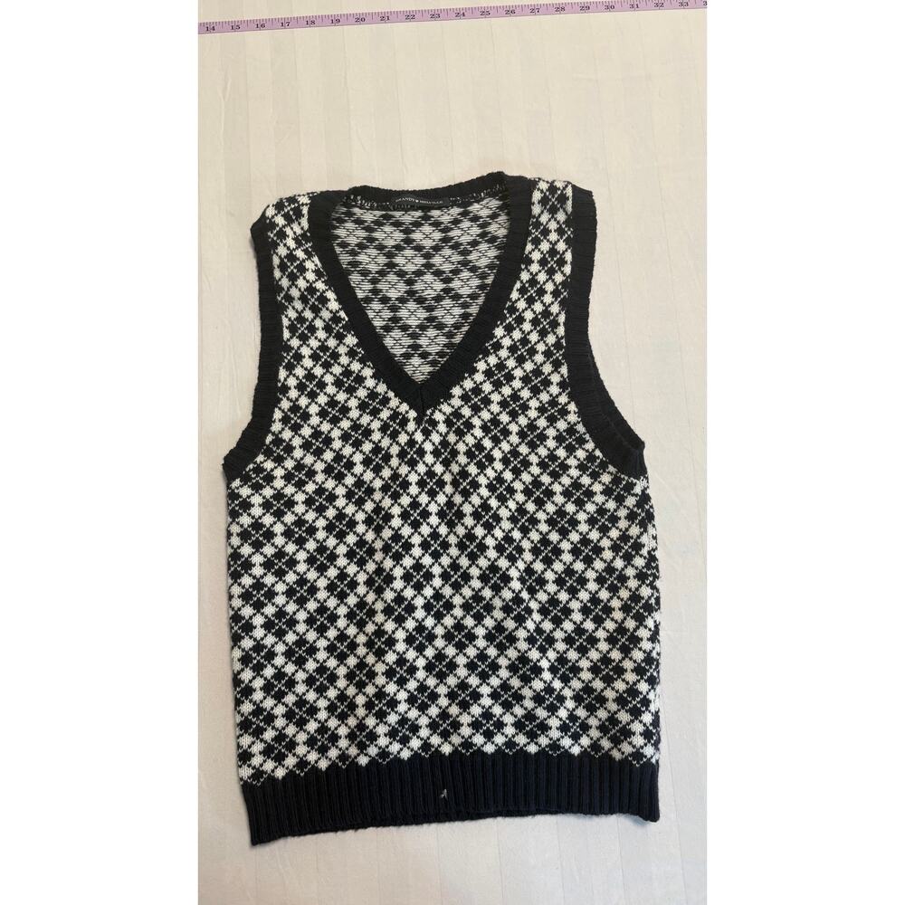 Brandy Melville Black Cream Knit Sweater Vest V Neck Preppy